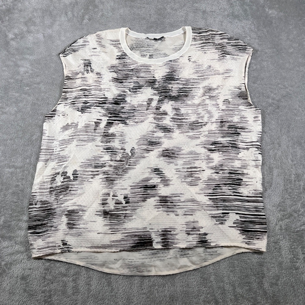 VINCE. Blouse Womens Medium‎ Beige 100% Silk Sleeveless Abstract Print Casual